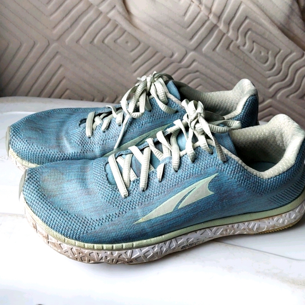 Altra women's size 8 running shoes